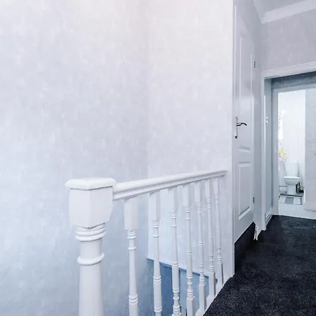 Holiday home Lovely 3 Bed - Bradford