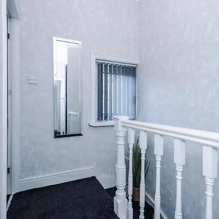 Lovely 3 Bed - Bradford * Bradford (West Yorkshire)