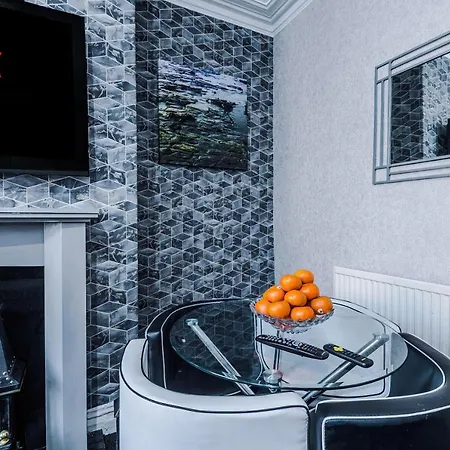 Lovely 3 Bed - Bradford Holiday home